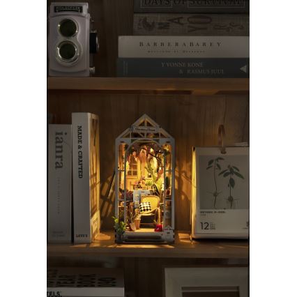 RoboTime - LED Kirjapidike Puutarha talo 3D puzzle 2xAAA