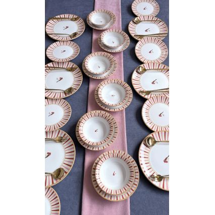Ruokailusarja 24 kpl valkoinen/punainen/kultainen/keramiikka