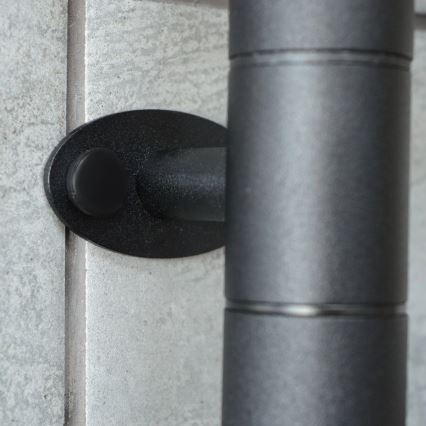 Sähköinen pyörivä pyyhekuivain termostaatilla ARABESQUE 150W/230V 64,6 cm IP44 musta