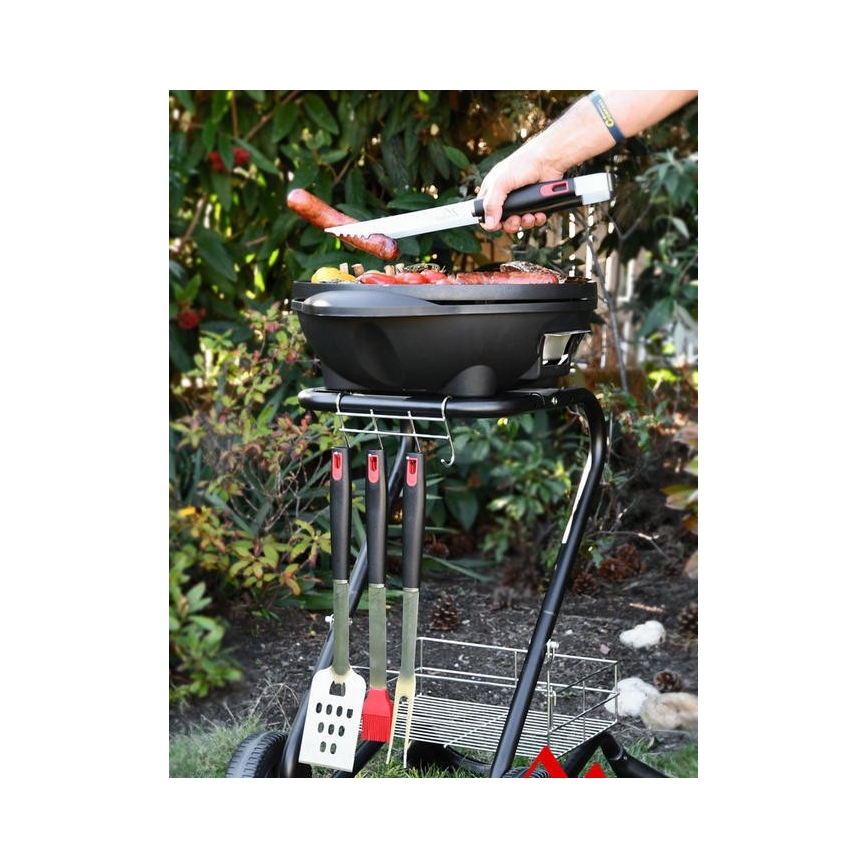 Sarja grillausvälineitä 4 kpl