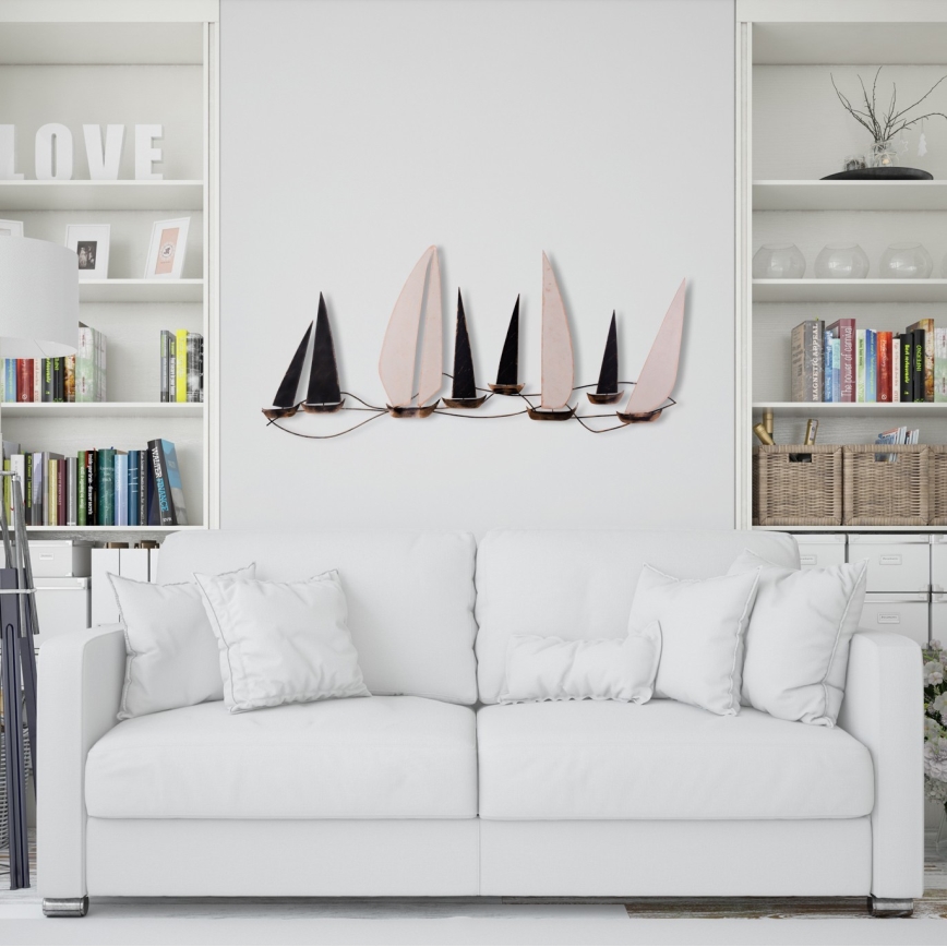 Seinälle tarkoitettu koriste 52x117 cm purjelaiva metalli