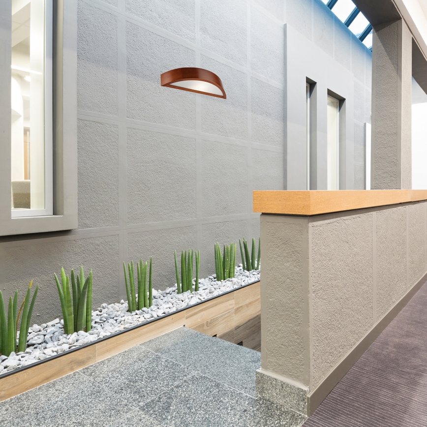 Seinävalaisin 1xE27/60W/230V mänty