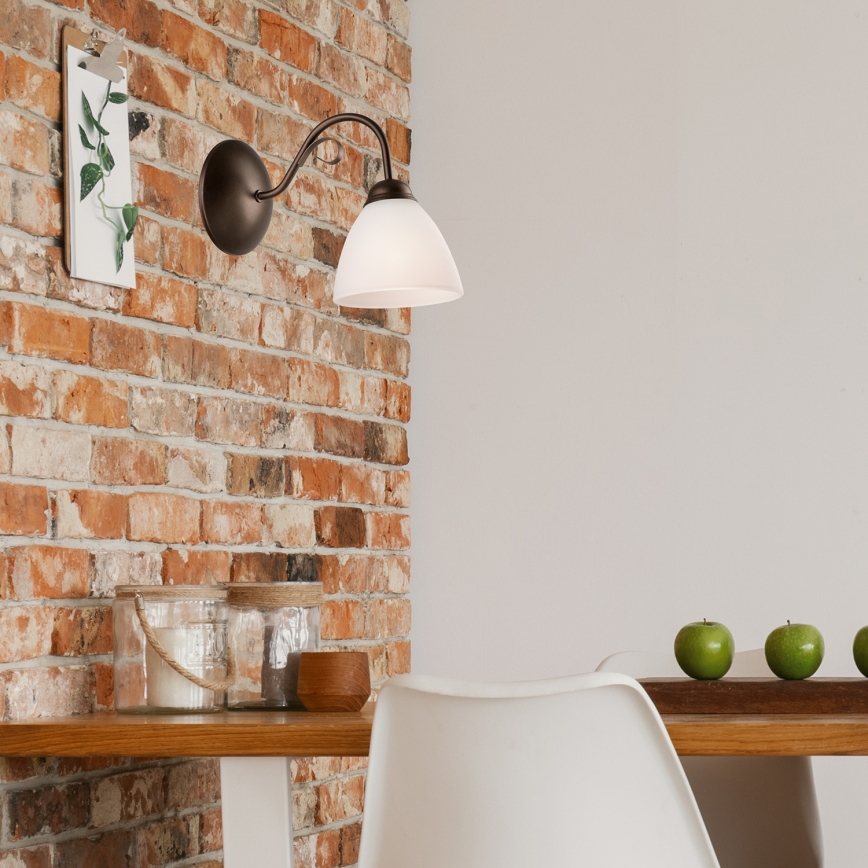 Seinävalaisin ADELLE 1xE27/60W/230V