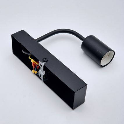 Seinävalaisin ASTRID 1xE27/60W/230V matta musta