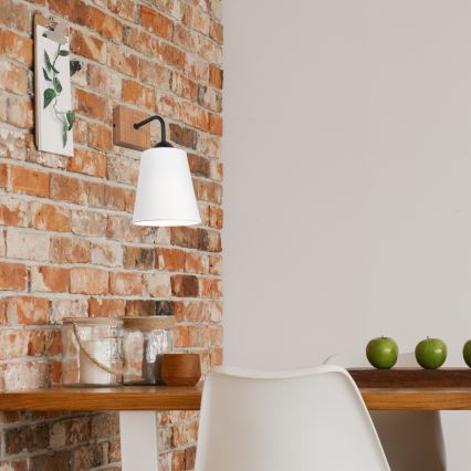 Seinävalaisin LULA 1xE27/60W/230V tammi