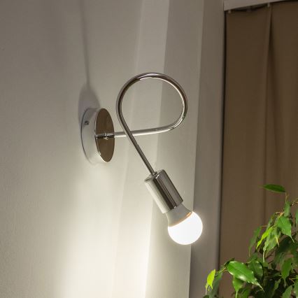 Seinävalaisin OXFORD 1xE27/15W/230V kiiltävä kromi