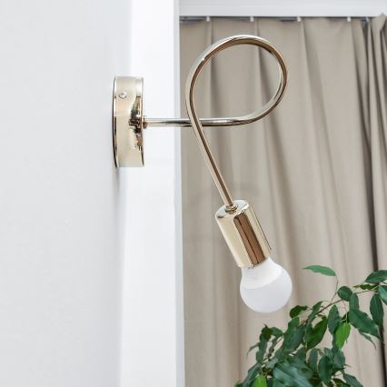 Seinävalaisin OXFORD 1xE27/15W/230V kultainen