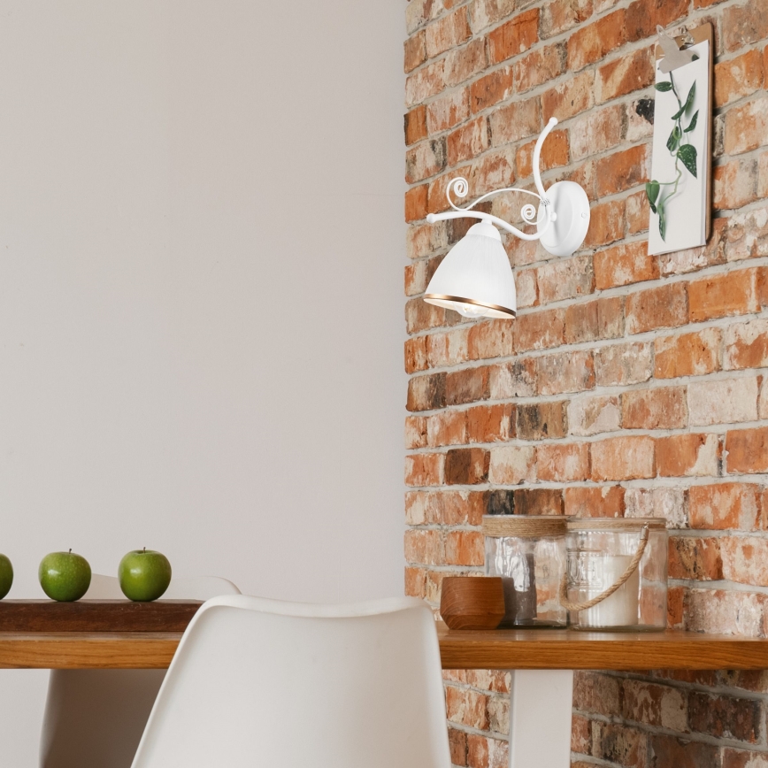 Seinävalaisin RETRO II 1xE27/60W/230V valkoinen