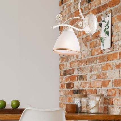 Seinävalaisin RETRO II 1xE27/60W/230V valkoinen patina