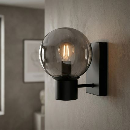 Seinävalaisin SFERIO 1xE14/5W/230V musta/savunmusta