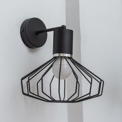 Seinävalaisin SOLANO 1xE27/15W/230V musta/kiiltävä kromi
