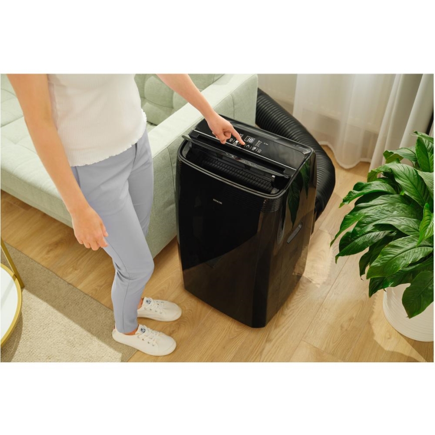 Sencor - Älykäs mobiililaitteinen ilmastointilaite 4-in-1 täydellisellä lisävarustepaketilla 900W/230V 9000 BTU Wi-Fi musta + kaukosäädin
