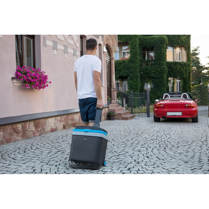 Sencor - Kannettava autojääkaappi 33 l 60W/12V/230V musta