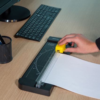 Sencor - Paperileikkuri A4 310 mm musta