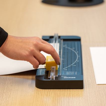 Sencor - Paperileikkuri A4 310 mm musta