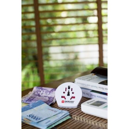 SKROSS - Yleismatkasovitin 230V