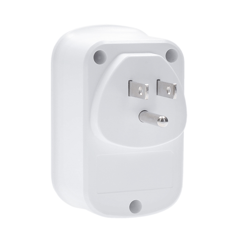 Matka-adapteri Yhdysvaltoihin 230V 2x USB-A + 1x USB-C