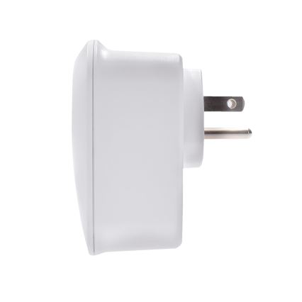 Matka-adapteri Yhdysvaltoihin 230V 2x USB-A + 1x USB-C
