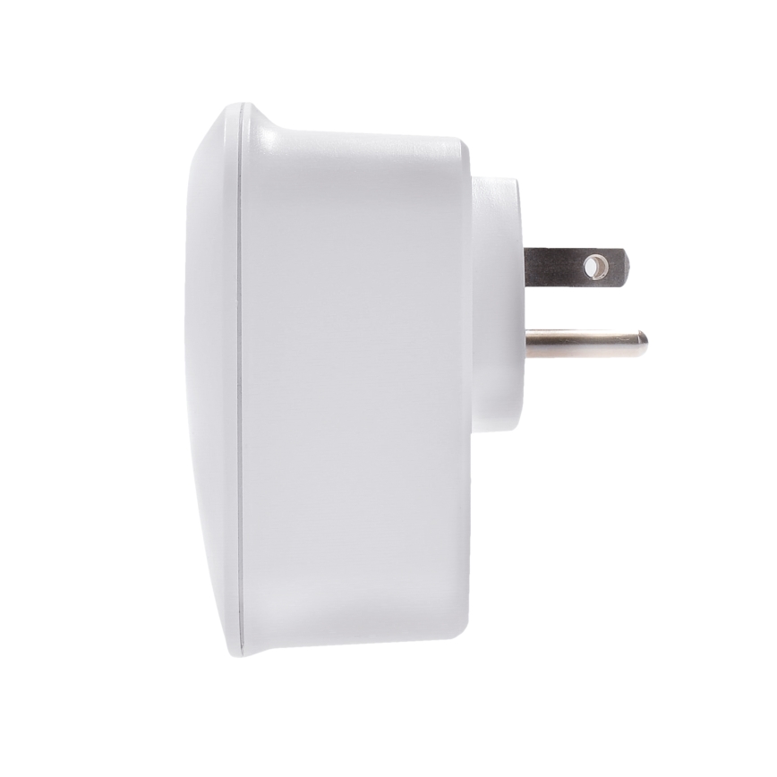 Matka-adapteri Yhdysvaltoihin 230V 2x USB-A + 1x USB-C