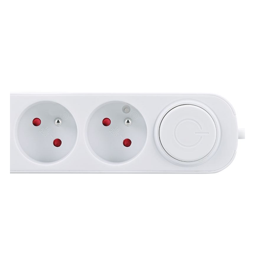 Jatkojohto 5 m, kytkimellä — 3 pistorasiaa ja USB A- ja C-lataus
