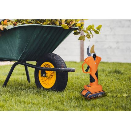 Akkukäyttöiset puutarhasakset 2000 mAh 21V