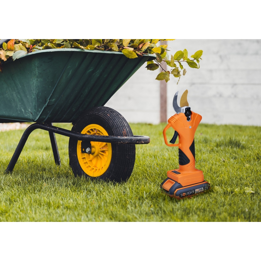 Akkukäyttöiset puutarhasakset 2000 mAh 21V