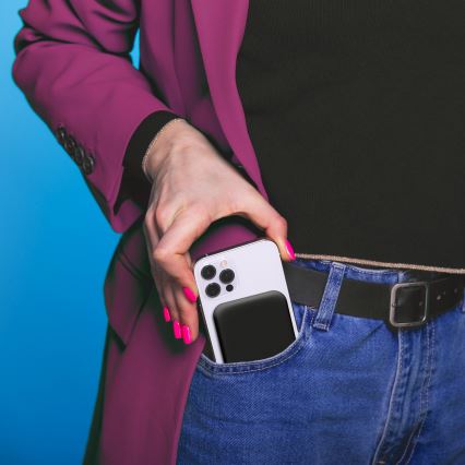 Laturi 5000 mAh Magsafe musta