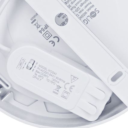 LED pinta- ja uppoasennettava paneeli 2-in-1 LED/12W/230V 3000/4000/6000K halkaisija 17 cm IP54 hopea