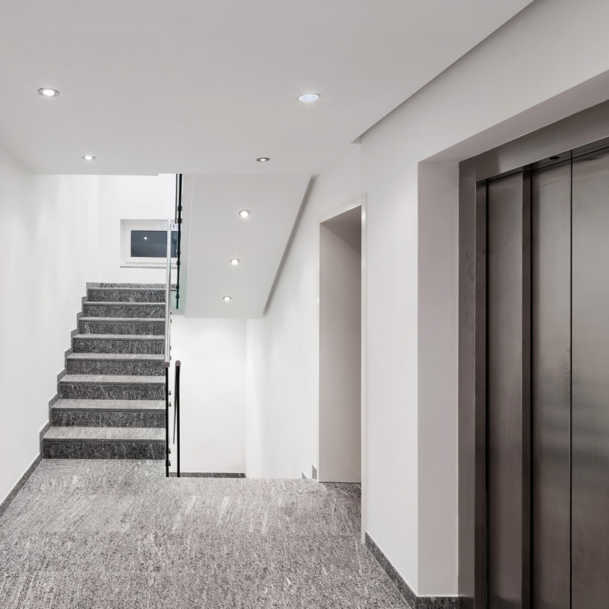 LED-hätävalaisin, upotettava alasvalo LED/1,5W/230V 1800 mAh