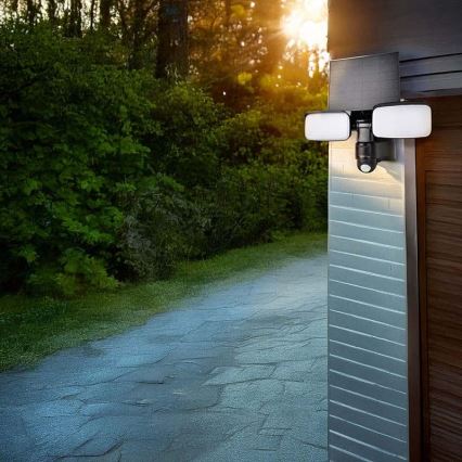 LED-aurinkovalonheitin liiketunnistimella LED/9W/3,7V 3600 mAh IP54