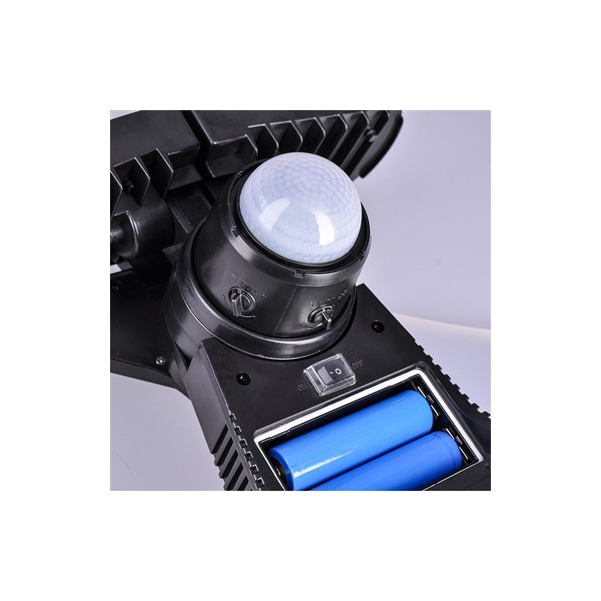 LED aurinkokennovalo liiketunnistimella 2000mAh LED/8W/3,7V IP44