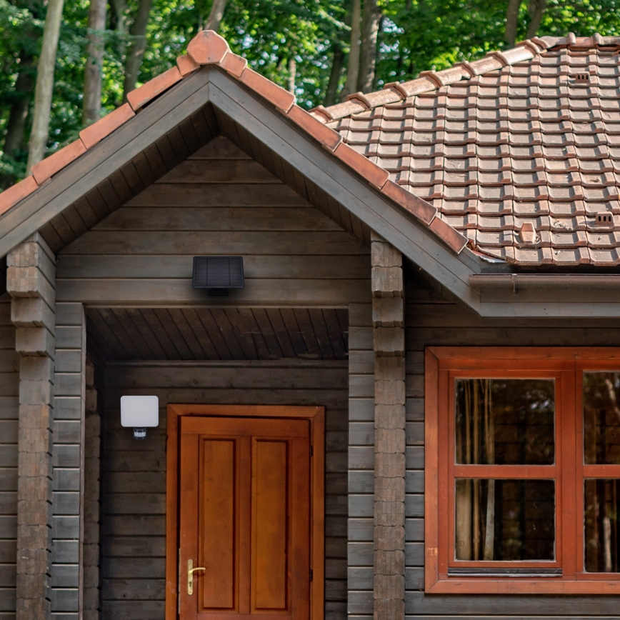 LED aurinkokennovalo liiketunnistimella LED/11W/3,7V 4400mAh 3000K/4000K/6500K IP54