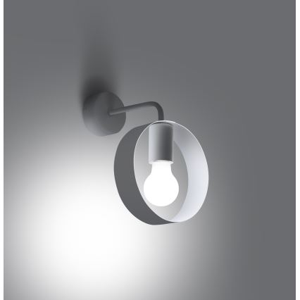 Seinävalaisin TITRAN 1xE27/60W/230V valkoinen