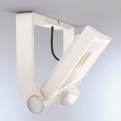 Steinel 065270 - LED-valonheitin sensorilla LED/42,6W/230V 3000K IP44 valkoinen