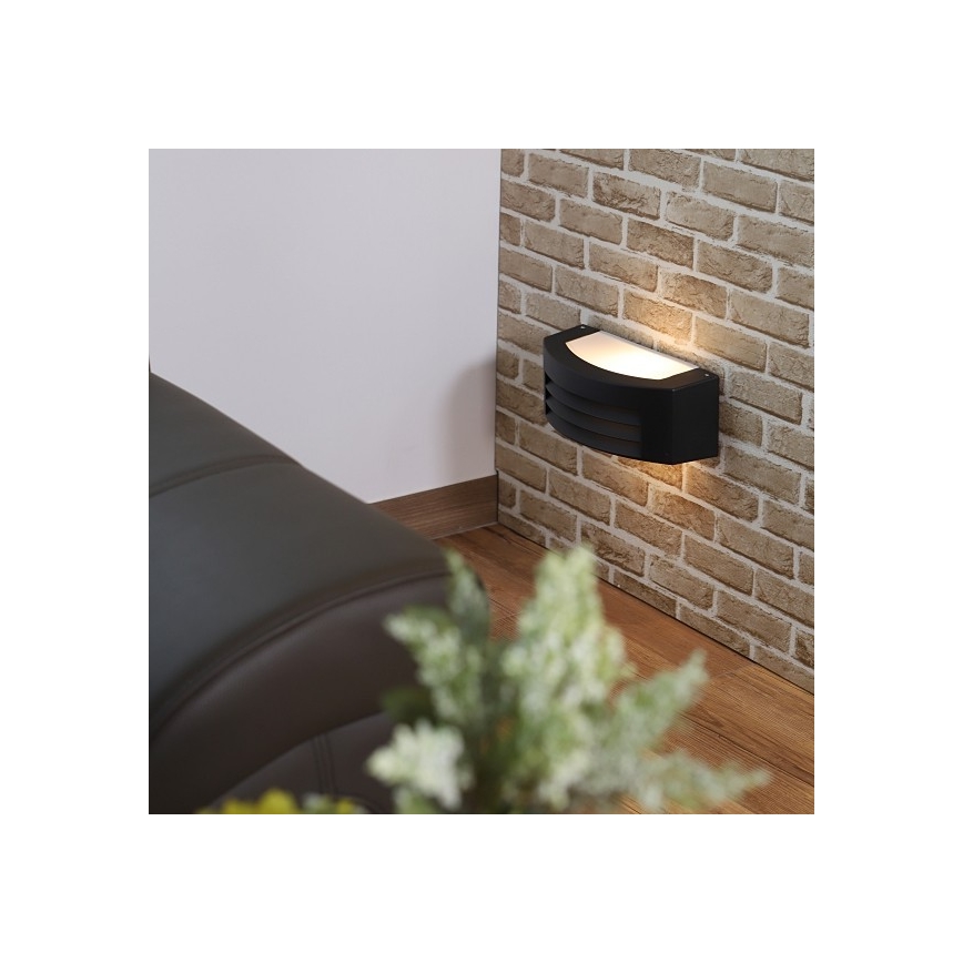 Ulkoseinävalaisin OLIANA 1xE27/60W/230V IP54 musta