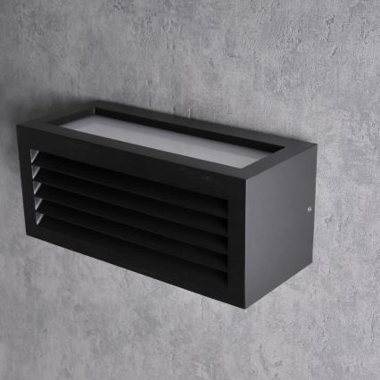 Ulkoseinävalaisin OSAKA 1xE27/12W/230V IP54