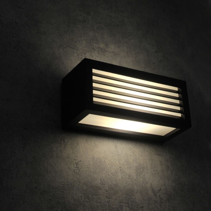 Ulkoseinävalaisin OSAKA 1xE27/12W/230V IP54