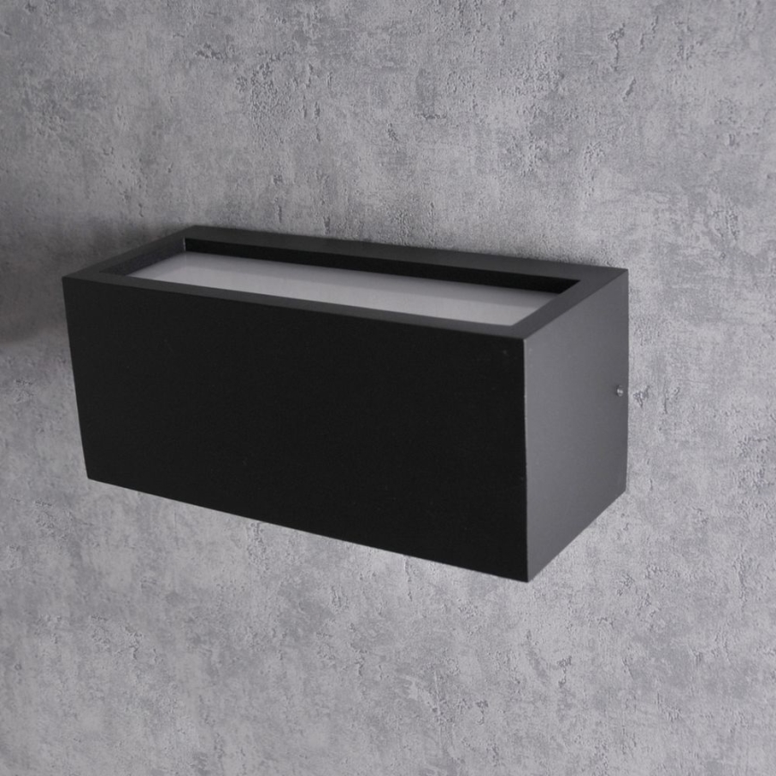 Ulkoseinävalaisin TOKIO 1xE27/12W/230V IP54