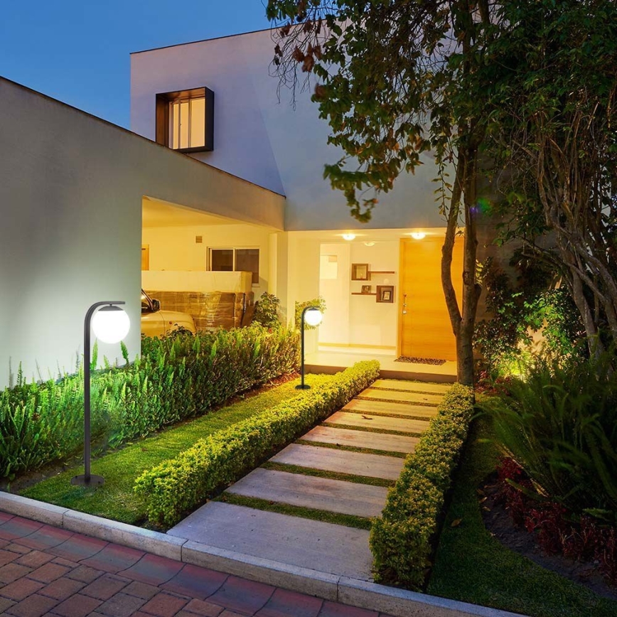 Ulkovalaisin 1xE27/60W/230V IP44 musta