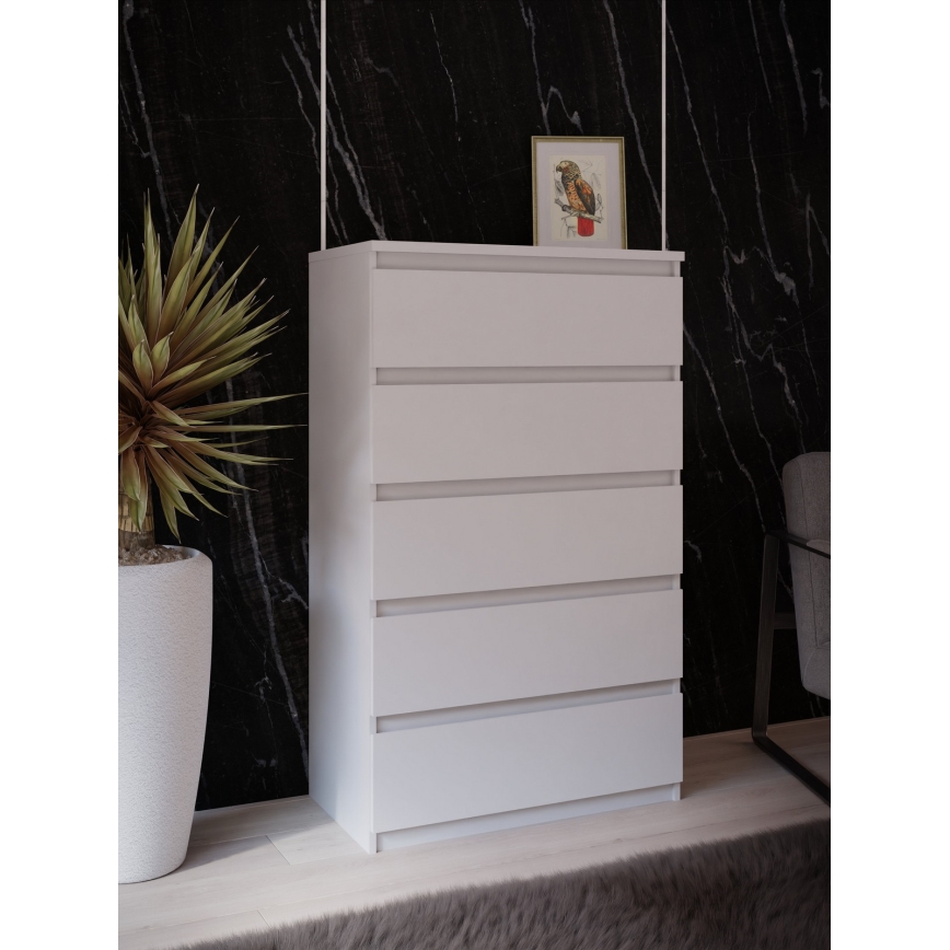 Valkoinen MAO-lipasto laatikoilla