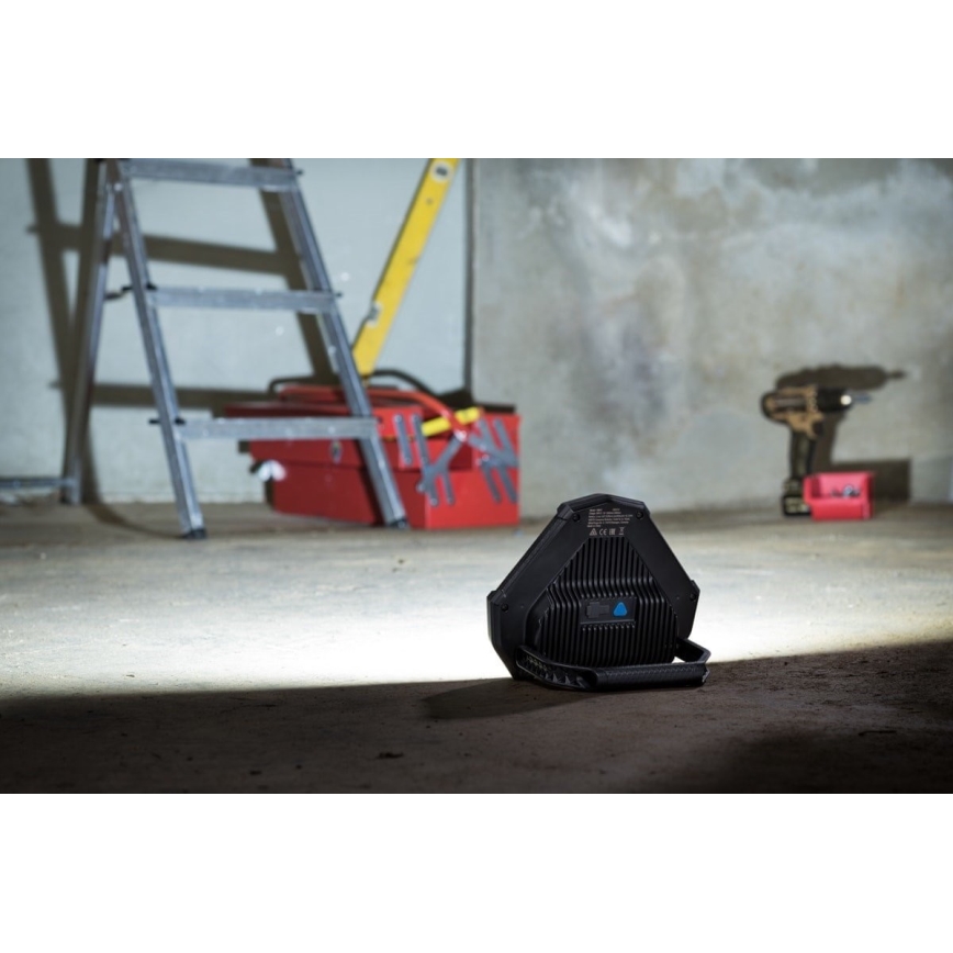 Varta 18647101401 - LED Kannettava työvalaisin WORK FLEX LED/12W/5V 5200mAh IP54