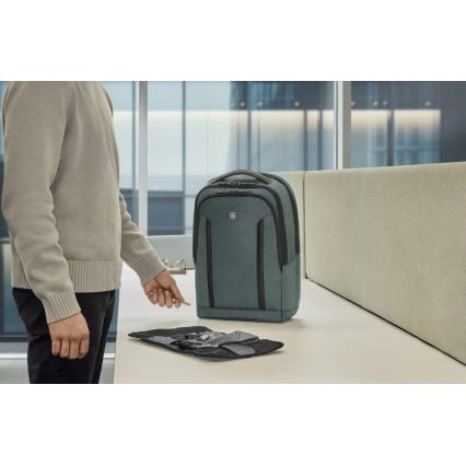 Victorinox - Kannettavan tietokoneen reppu 15 Altmont Professional Deluxe Travel 25 l vihreä