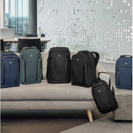 Victorinox - Kannettavan tietokoneen reppu 15 Altmont Professional Essential 24 l tummansininen