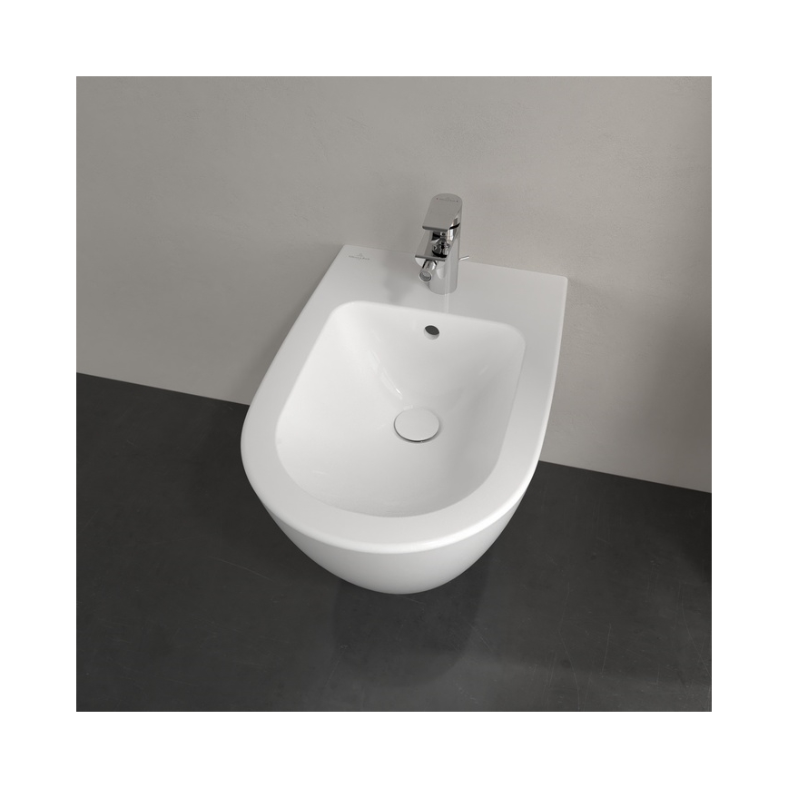 Villeroy & Boch 540000R1 - Seinään asennettava bidee SUBWAY 2.0 37x56,5 cm keramiikka/valkoinen
