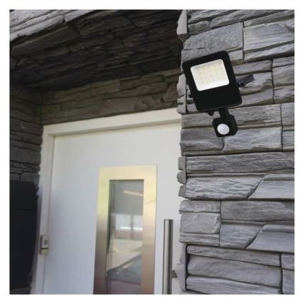 LED-valaisin liiketunnistimella VISIO LED/10W/230V 4000K IP65