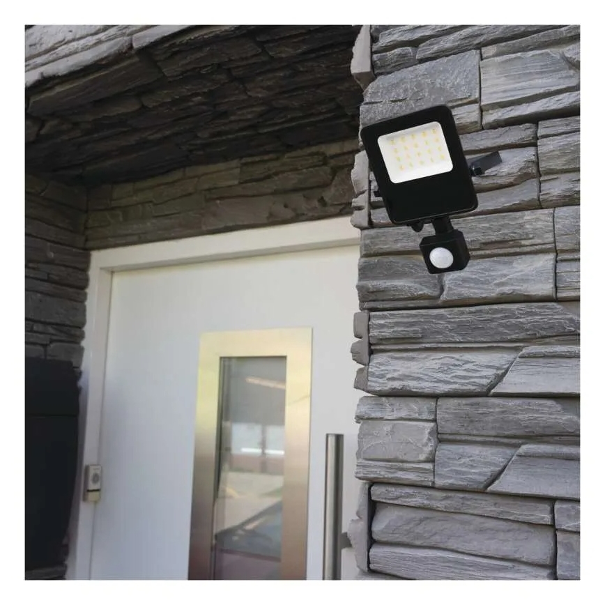 LED-valaisin liiketunnistimella VISIO LED/10W/230V 4000K IP65