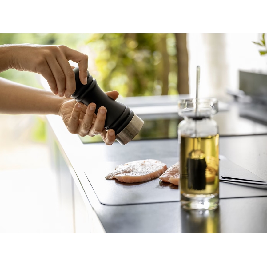 WENKO 55082100-Suolamylly BLACK OUTDOOR KITCHEN 5x17,5 cm hopea/musta/valkoinen