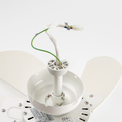 ZEVENTI - Kattotuuletin FAMARA 1xE14/60W/230V valkoinen